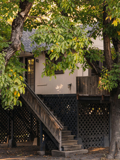 Johnson's Beach Cabins and Campground, Sonoma