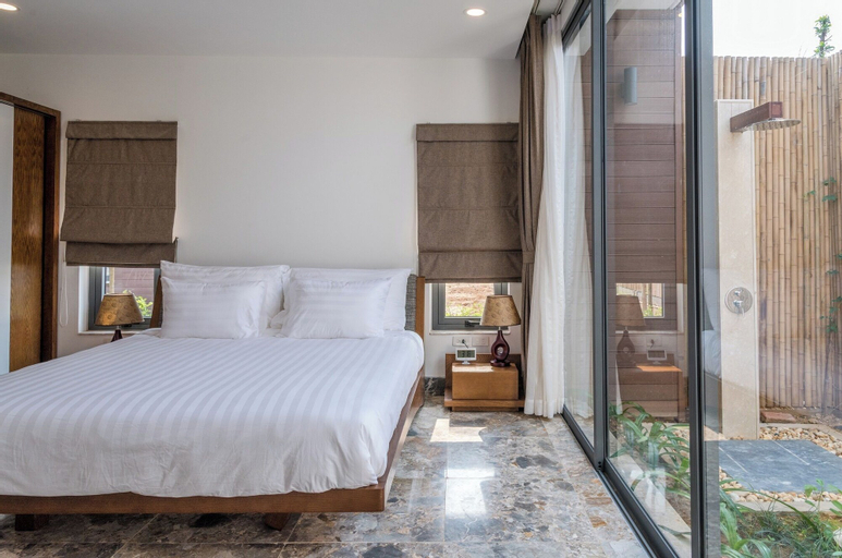 Bedroom 12