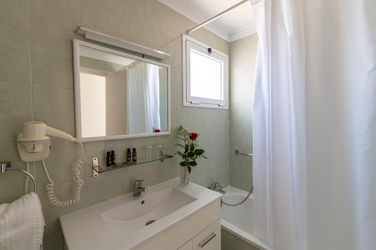 Bathroom 2, Hotel Marte, Santa Cruz de Tenerife
