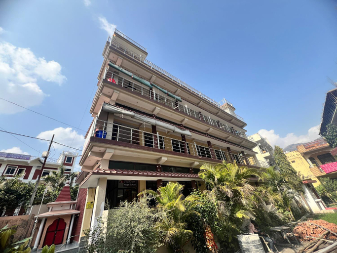 Others 4, Tulsi Cottage, Garhwal
