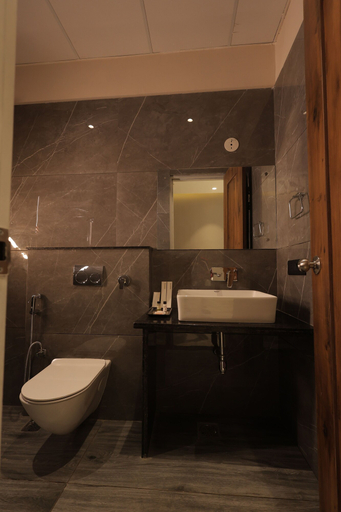 Bathroom 3, Balaji Seven Hills, Jaipur