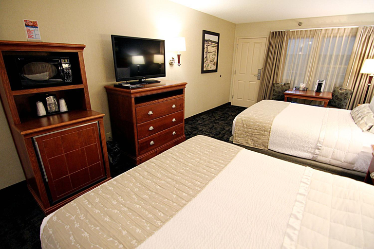Bedroom 2, C'mon Inn Grand Forks, Grand Forks