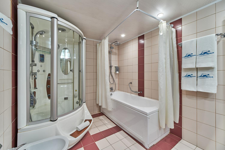 Bathroom 5, Bilyana Beach Hotel- Adults only, Nesebar