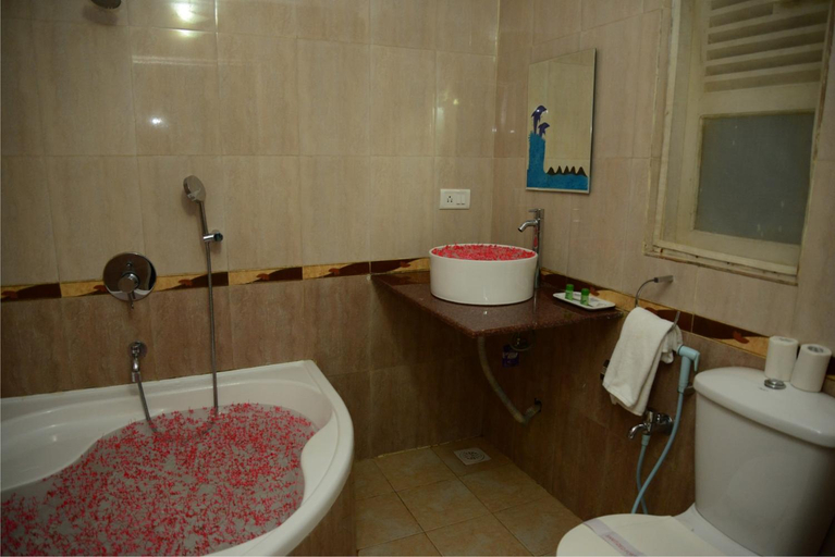 Bathroom 4, Paradise Village Beach Resort, North Goa