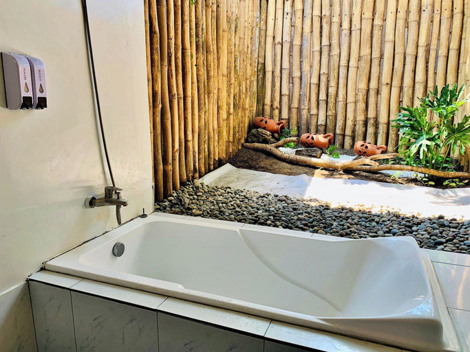 Bathroom 3, Shanti Wellness Sanctuary, Lemery