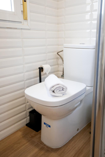 Bathroom 3, Apartamentos Dona Concha, Sevilla