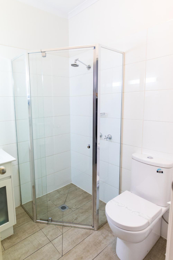 Bathroom 6