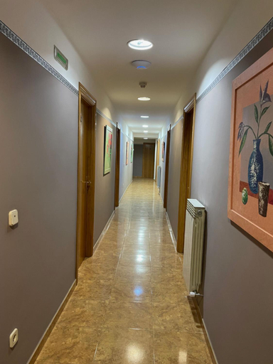 Others 3, Hostal El Corzo, Navarra