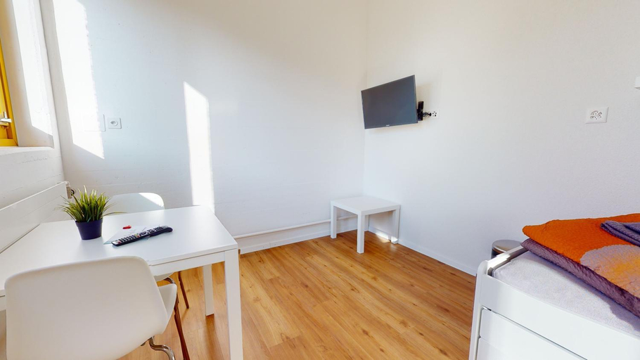 Bedroom 6