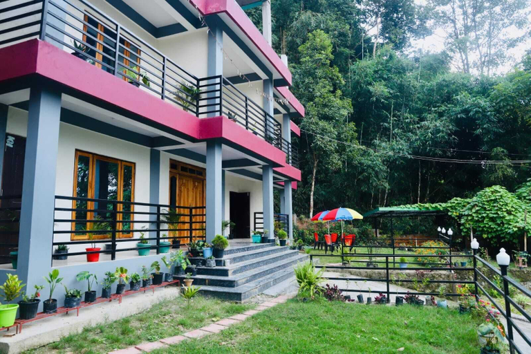 Exterior & Views