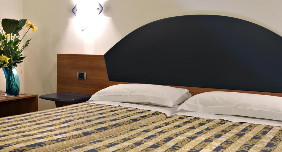 Bedroom, Hotel Marconi, Enna
