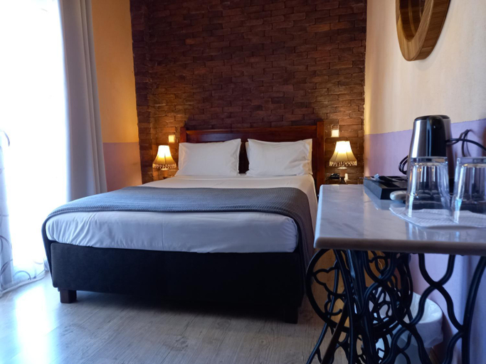 Others 5, Mythos Guesthouse, Thessaly
