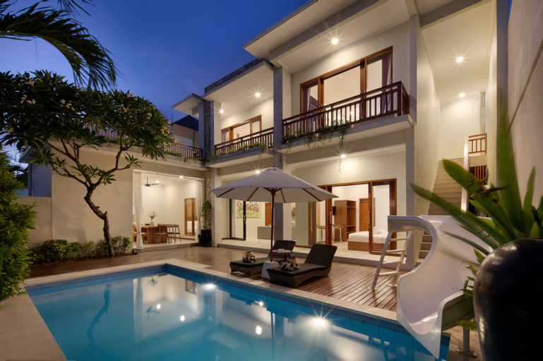 Swimming Pool 2