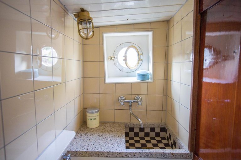 Bathroom 2, Westerdok25, Amsterdam