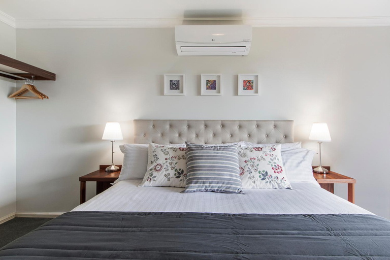 Bedroom 2, Shambhala Guest House, Bridgetown-Greenbushes