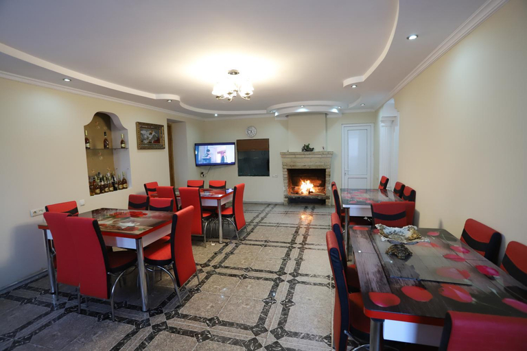 Food & Drinks 5, Hotel Hollywood, Kutaisi