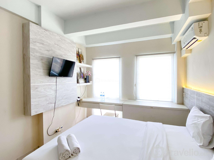 Bedroom 2, Modern & Comfy Studio Patraland Urbano By Travelio, Bekasi