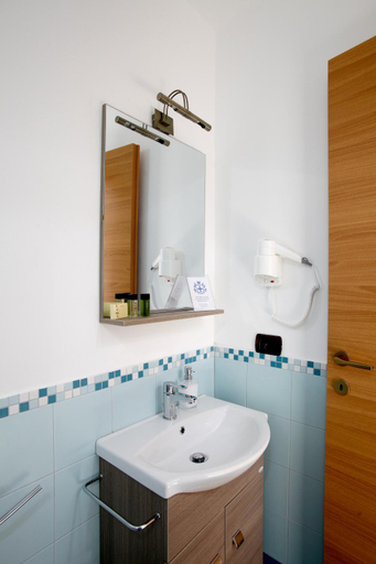Others 3, Luxury Room Vittorio Emanuele II, Messina