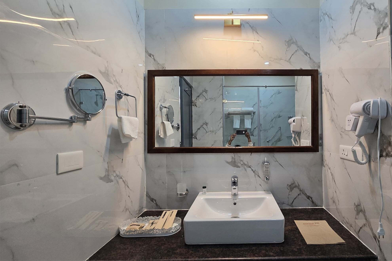 Bathroom 4, The Seva Hotel, Chang