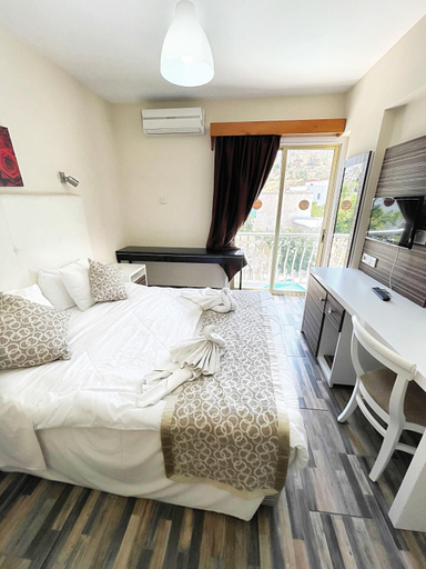 Bedroom 2, Antonis G Hotel Apartments, Larnaca