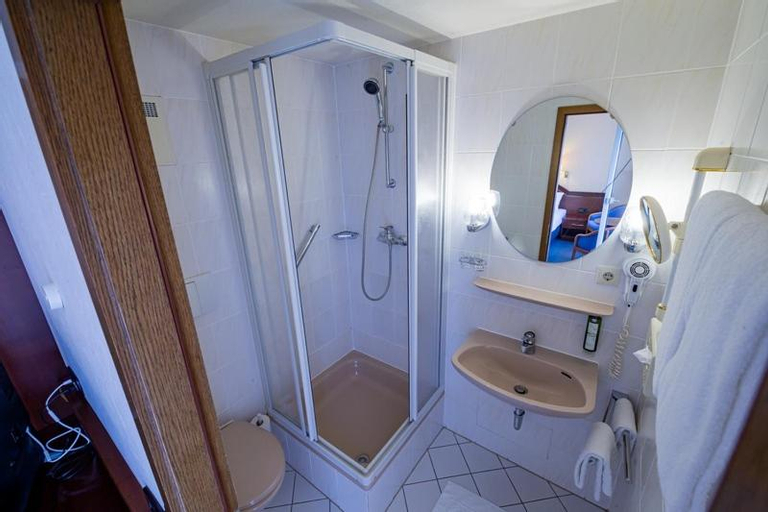 Bathroom 3