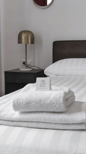Bedroom 3, I sogni della regina, Napoli