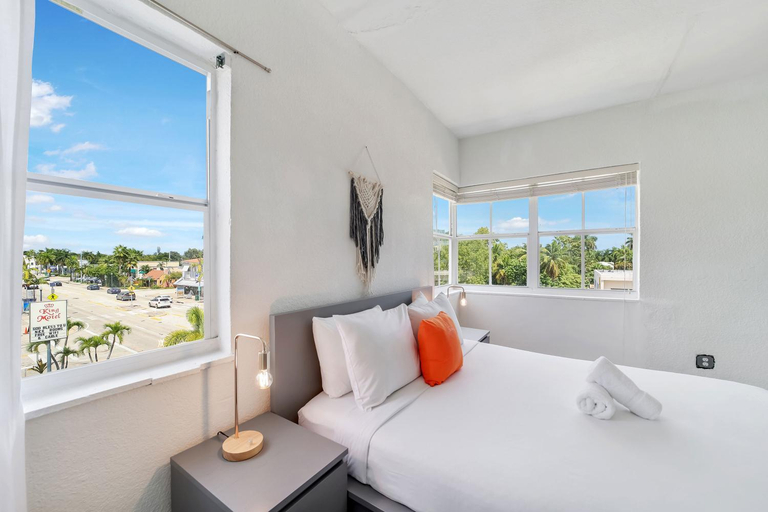 Bedroom 2, Treehouse Hotel, Miami-Dade