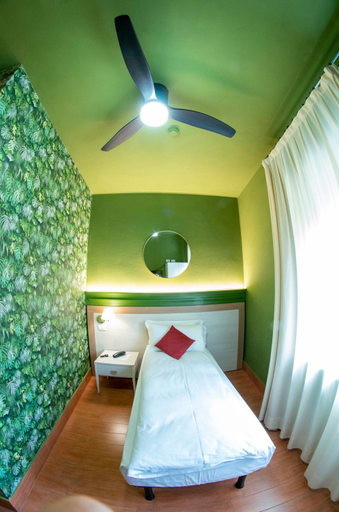 Bedroom 9