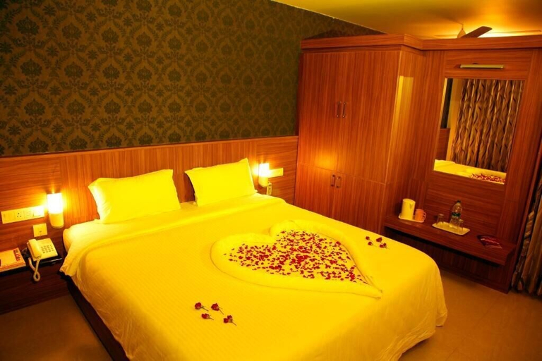 Bedroom 2, Hotel chenduran Park, Dindigul