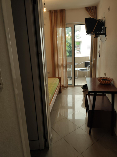 Others 5, Apartmani Vukovic