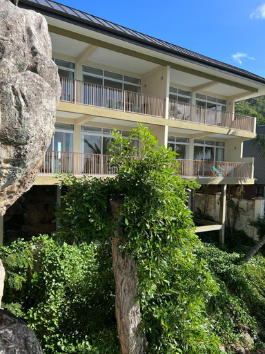 Others 4, Maka Bay Self Catering