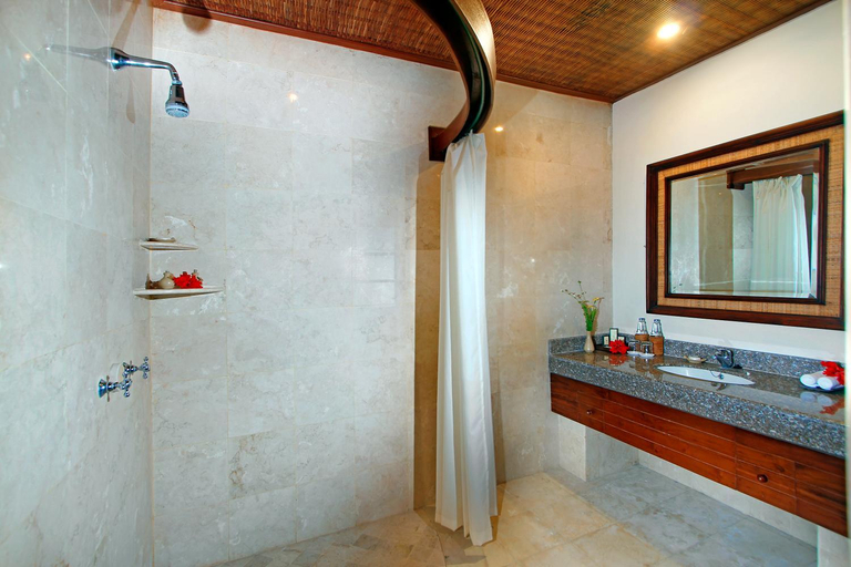 Bathroom 4, Esterin Taman Wana Resort, Jembrana