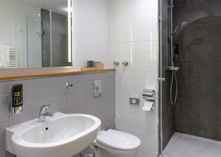 Bathroom 5