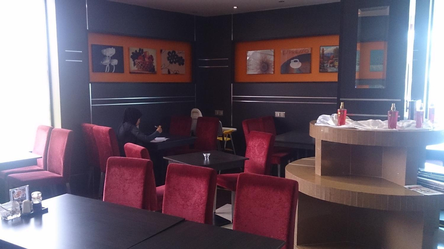 Food & Drinks 5, Hotel & Apartment Ambassador 3, Labuan