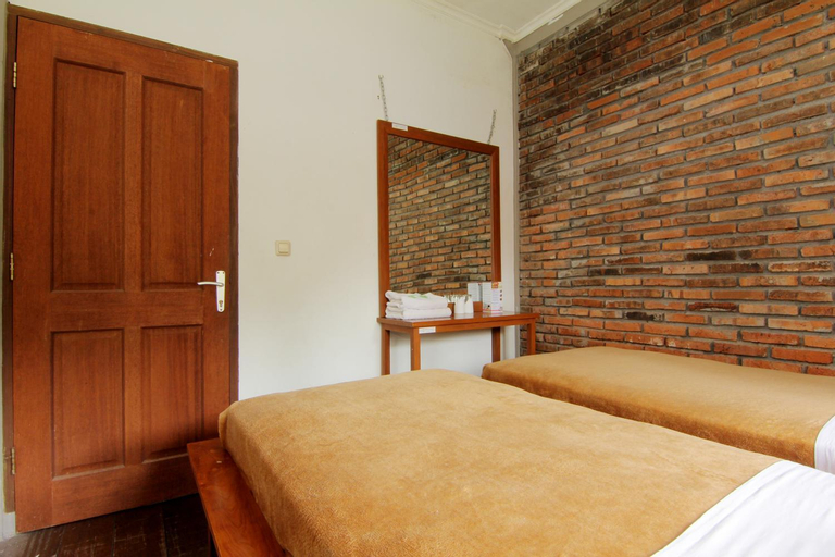 Bedroom 8