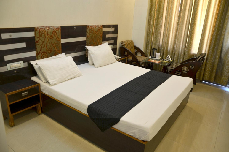 Bedroom 12