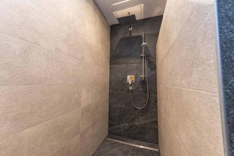 Bathroom 3, Montepart Zillertal, Schwaz