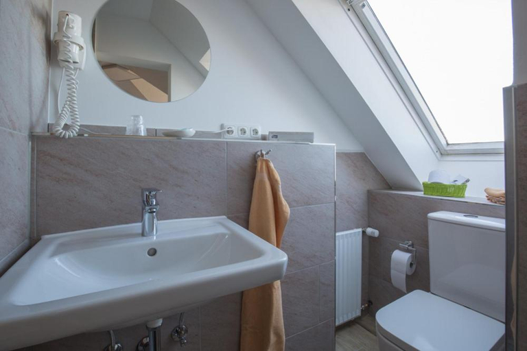 Bathroom 4, Hotel Strandrauber, Plön