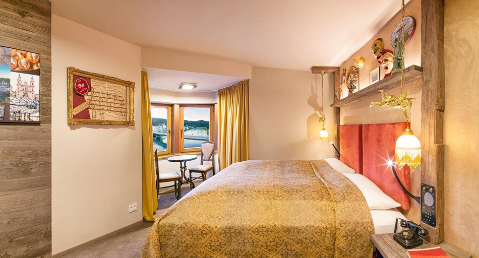 Bedroom 12
