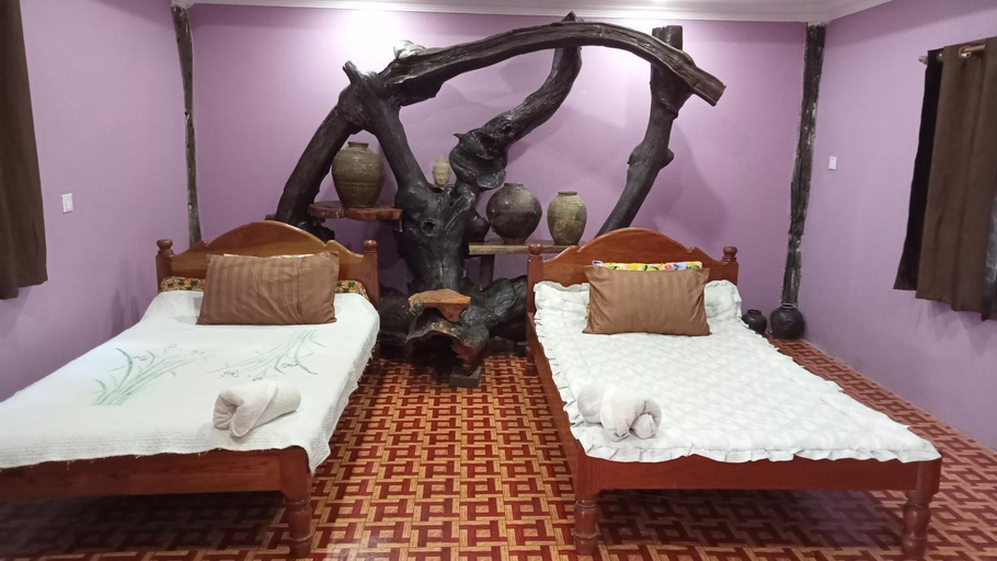 Bedroom 2, kakrona pouk homestay, Puok