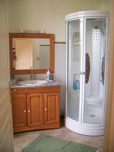 Bathroom 5, Manoir Angle, Charente-Maritime
