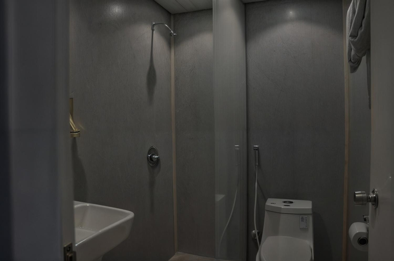 Bathroom 5, Palm beach Resort, Dammam