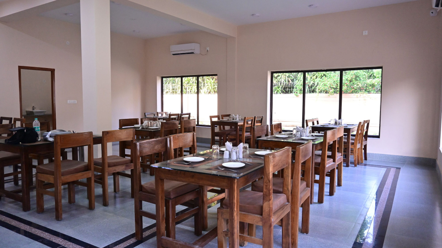 Food & Drinks 5, Green Forest Resort, Jalpaiguri