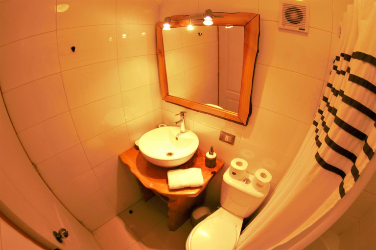 Bathroom 2, Cabanas Tronco Mayen, Ñuble