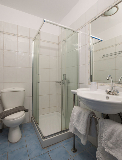 Bathroom 5, RAFFAELLO BEACH, South Aegean