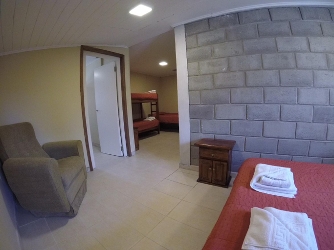 Bedroom 3, Hostel Los Pioneros, Lago Argentino
