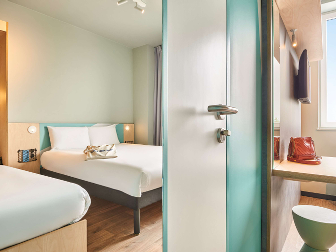 Bedroom 13