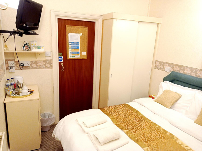 Bedroom 4, Lily Hotel Blackpool, Blackpool