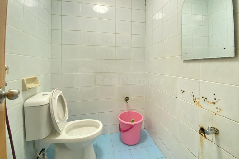 Bathroom 9