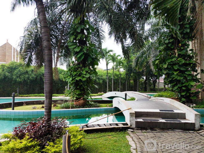 Exterior & Views, Spacious 1BR Apt at Taman Beverly By Travelio, Surabaya